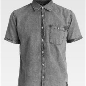 Quiksilver Men’s Button Front Short Sleeves